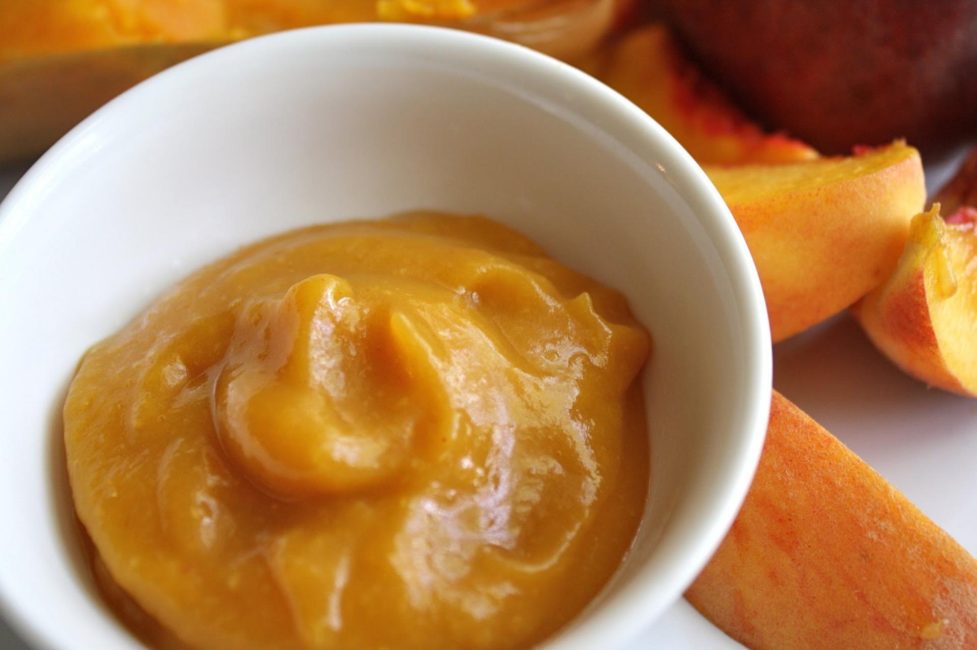 К абрикосам можно добавить яблочное, банановое или ягодное пюре