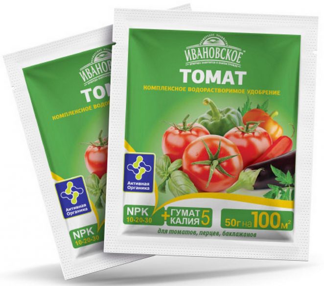 Удобрения помогут томатам развиваться и повысят их урожайность. На фото — подкормка для томатов и перцев Здравень, цена — 38 рублей