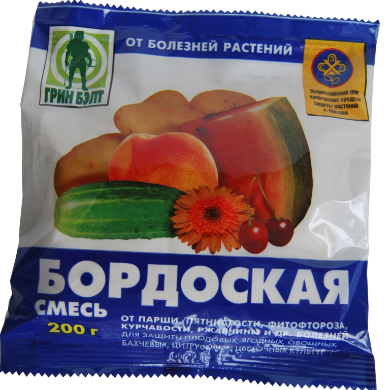 Бордосская смесь убивает вредные микроорганизмы, вызывающие болезни томатов. Цена — около 50 рублей